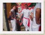 07July05 - Nay, Jenny, Baz, Andy in Spain - Running of Bulls 132 * 2272 x 1704 * (860KB)